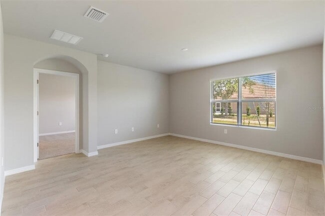 Building Photo - 25361 Doredo Dr