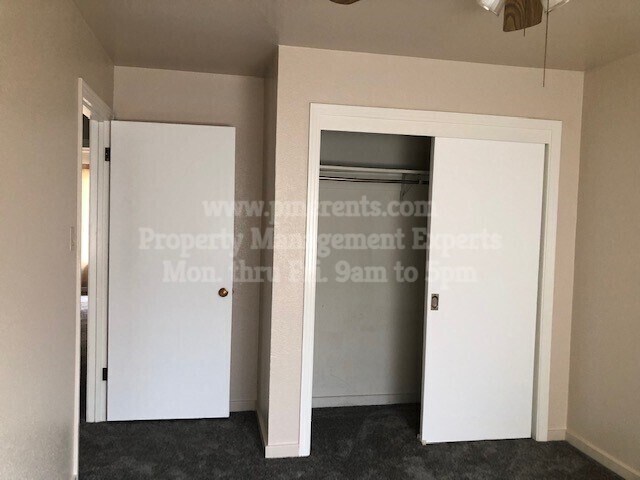 Building Photo - 462 E Pine St