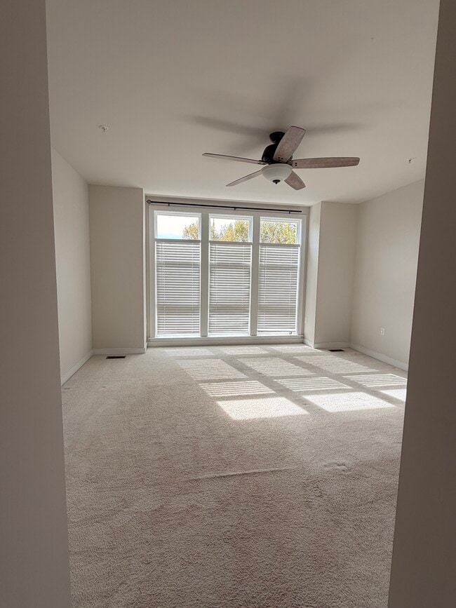 Building Photo - 13362 Arrowbrook Centre Dr