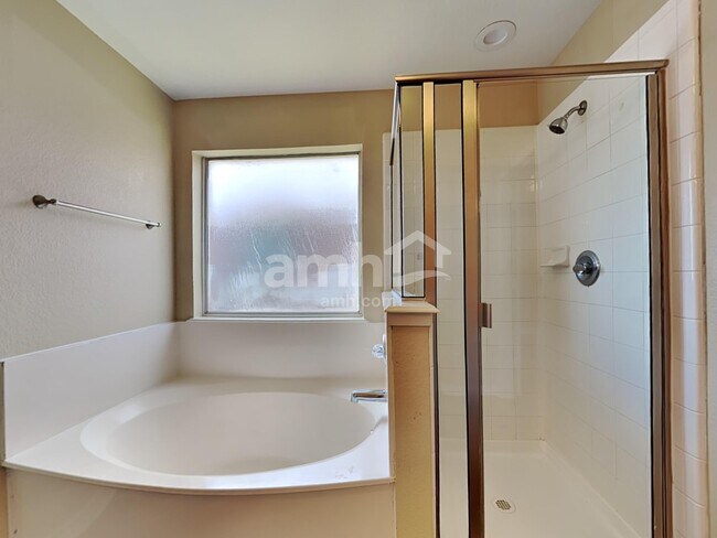 Building Photo - 1702 Griffin Ln