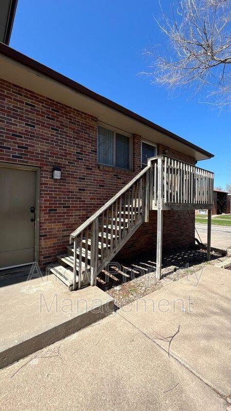 Building Photo - 1027 A St