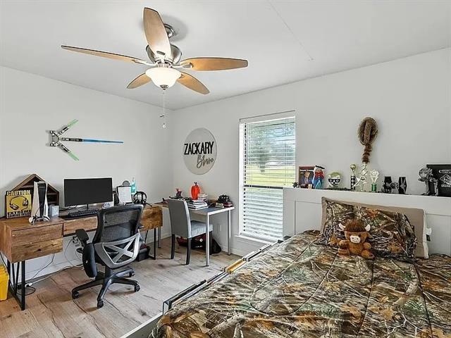 Building Photo - 16485 Red Wood Cir N