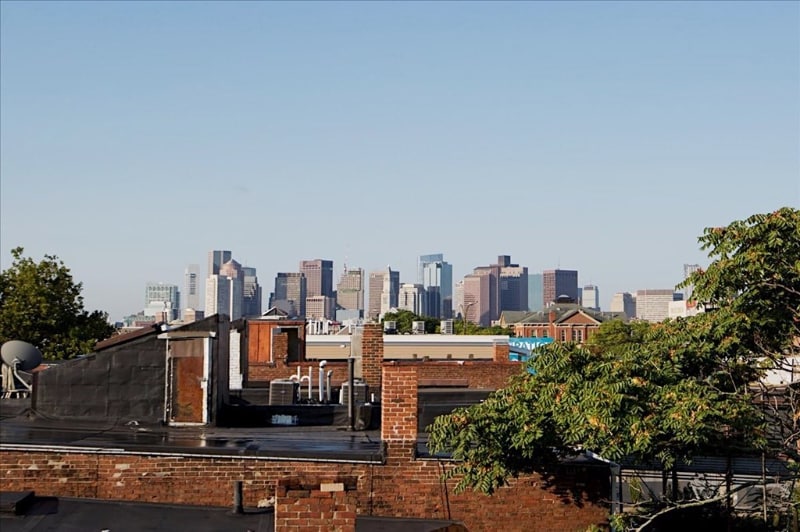 Building Photo - 156 Chelsea St