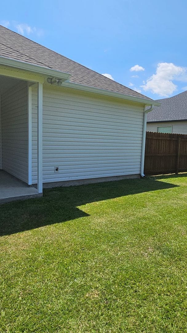 Building Photo - Knights Landing four bedroom home