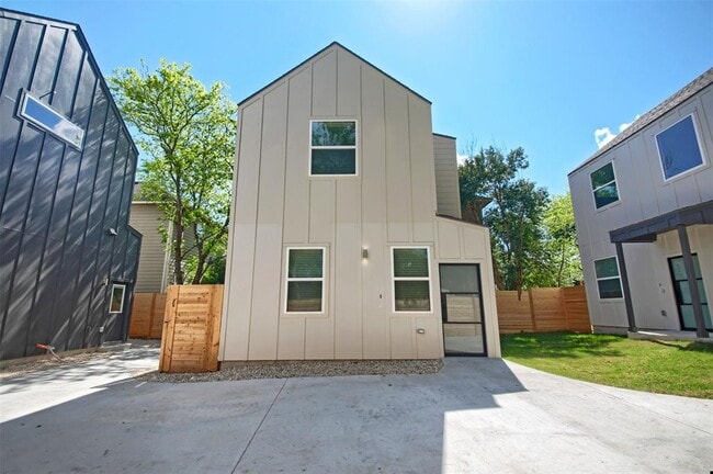 Building Photo - 7204 Meador Ave