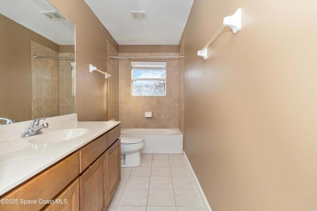 Building Photo - 185 Wading Bird Cir SW