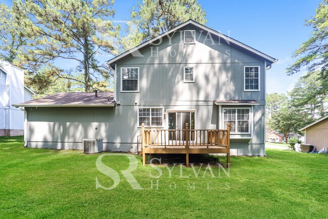 Building Photo - The Lifestyle You Deserve.