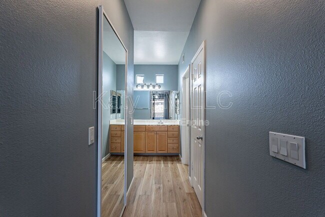 Building Photo - 19777 N 76th St