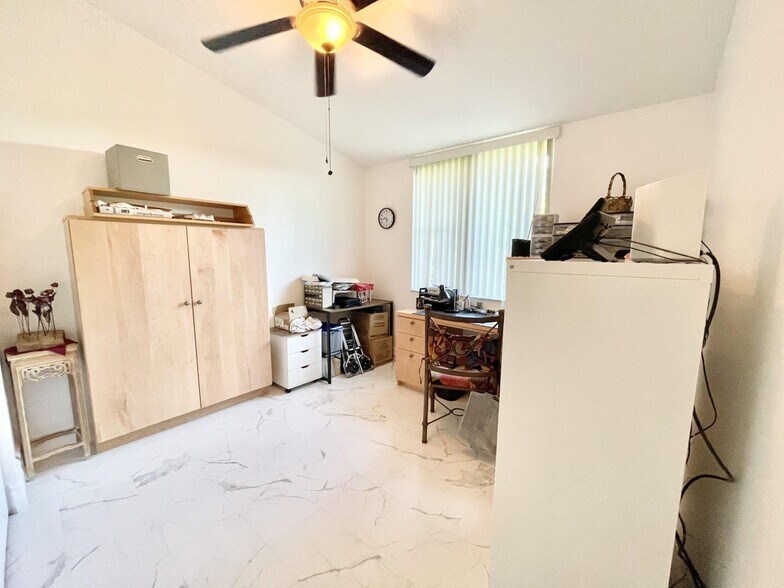 Building Photo - 9663 Boca Gardens Cir N