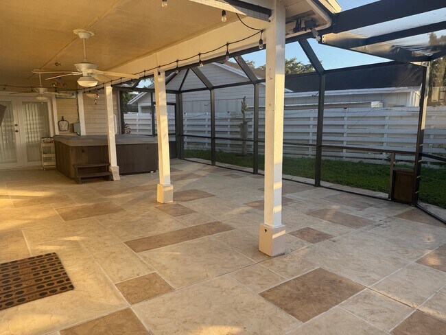 Building Photo - 14912 SW 143rd Ct