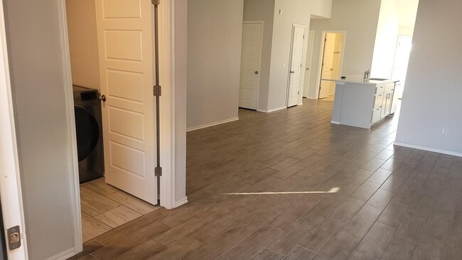 Building Photo - 4617 Emerald Knoll Rd