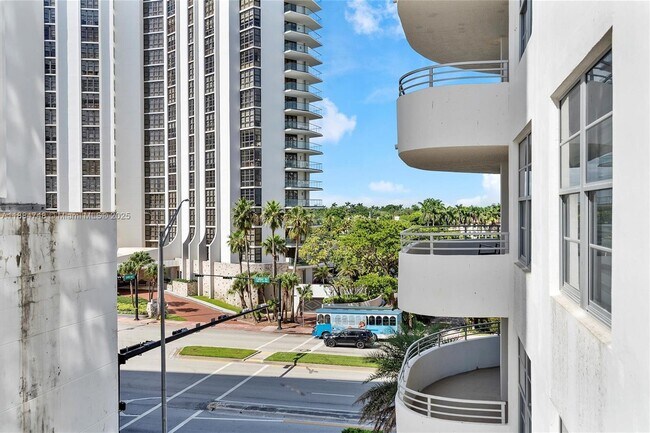 Building Photo - 5555 Collins Ave