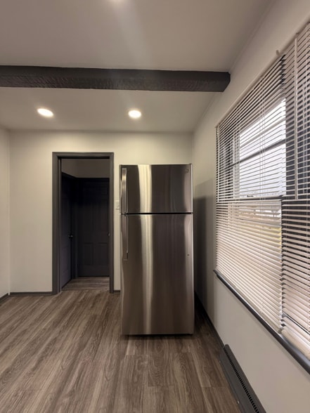 Building Photo - 17727 Crest Dr