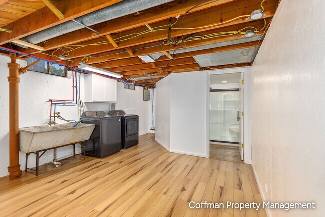Building Photo - 1436 Valley Ave NW