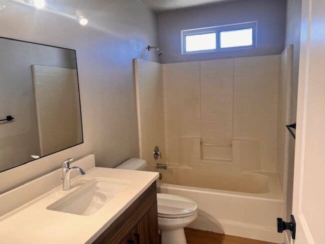 Building Photo - 378 - WC Properties, LLC