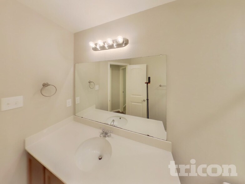 Building Photo - 1320 Waco Turner Dr