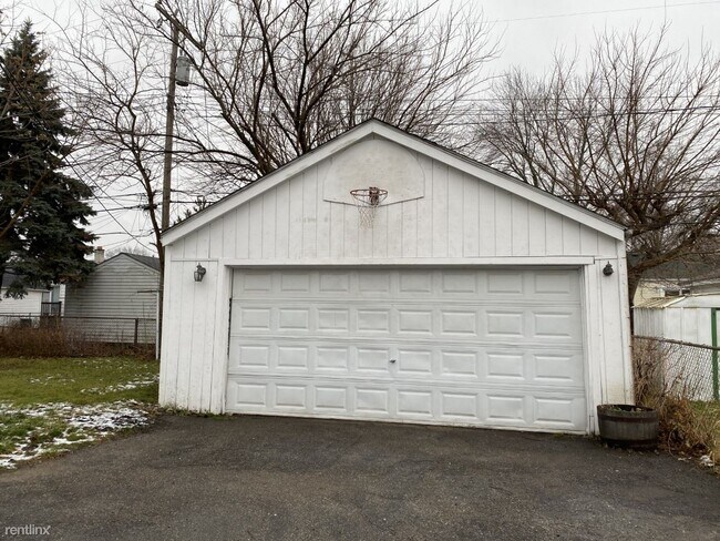 Building Photo - 5 br, 2 bath House - 926 E Coy Ave