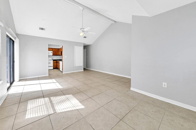 Building Photo - 2014 Woodfern Path
