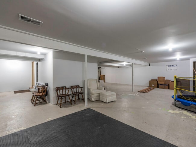 Building Photo - 2652 W Atlantic Ave