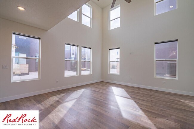 Building Photo - 5524 S Ochre Ln