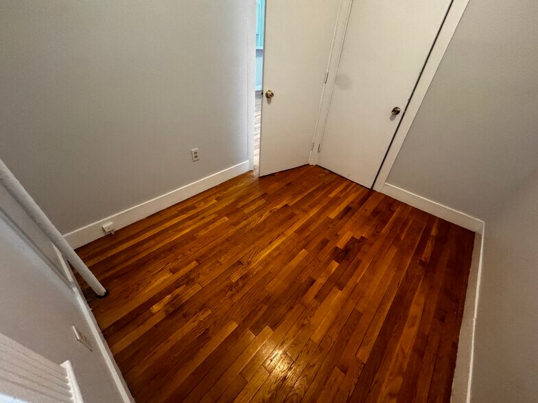 Building Photo - 31 Orkney Rd