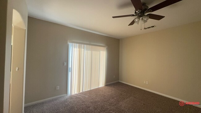Building Photo - Splendid 5 Bedroom Off Westside Parkway!