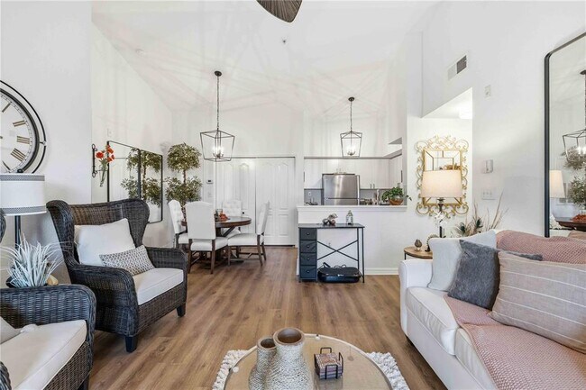 Building Photo - 4110 Central Sarasota Pkwy