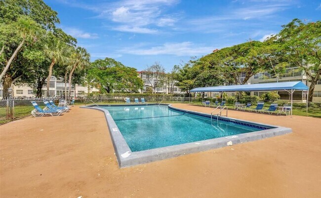 Building Photo - 3001 NW 48th Ave