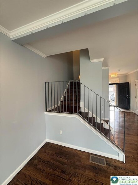 Building Photo - 4528 Bellflower Way