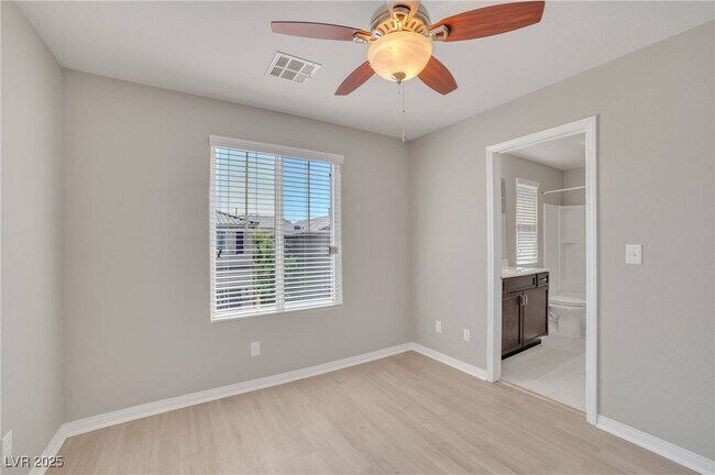 Building Photo - 3939 N Zodiacal Light St