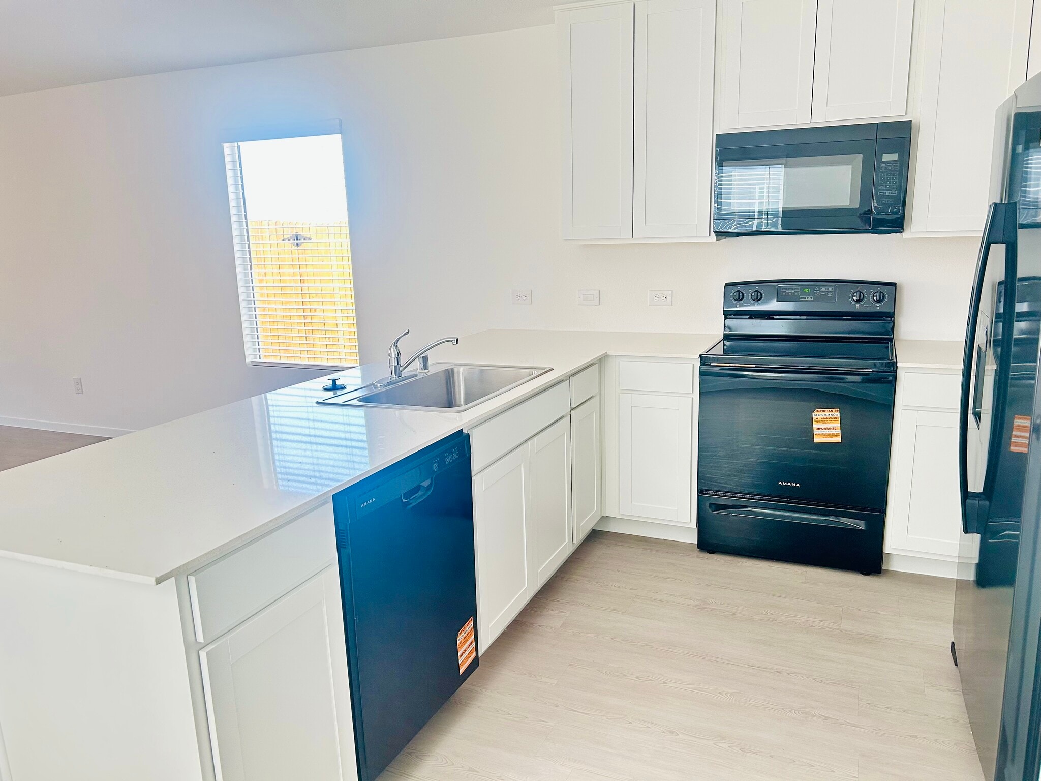 Building Photo - 806 Sandhill Crane Ln