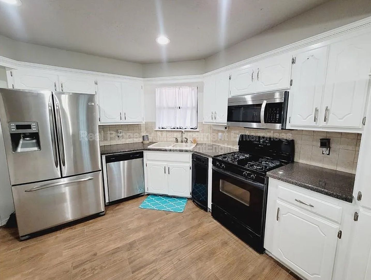 Building Photo - 1336 SW 109th Pl