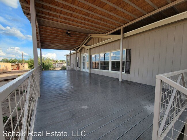 Building Photo - 4 br, 2 bath House - 524 Trout Road