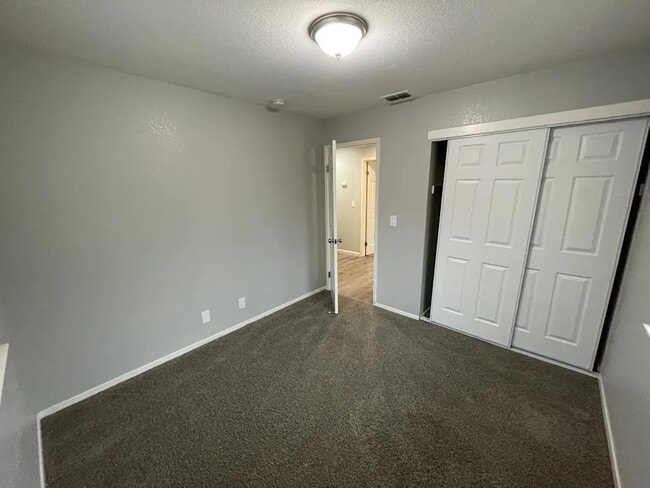 Building Photo - 19518 Vickie Ln