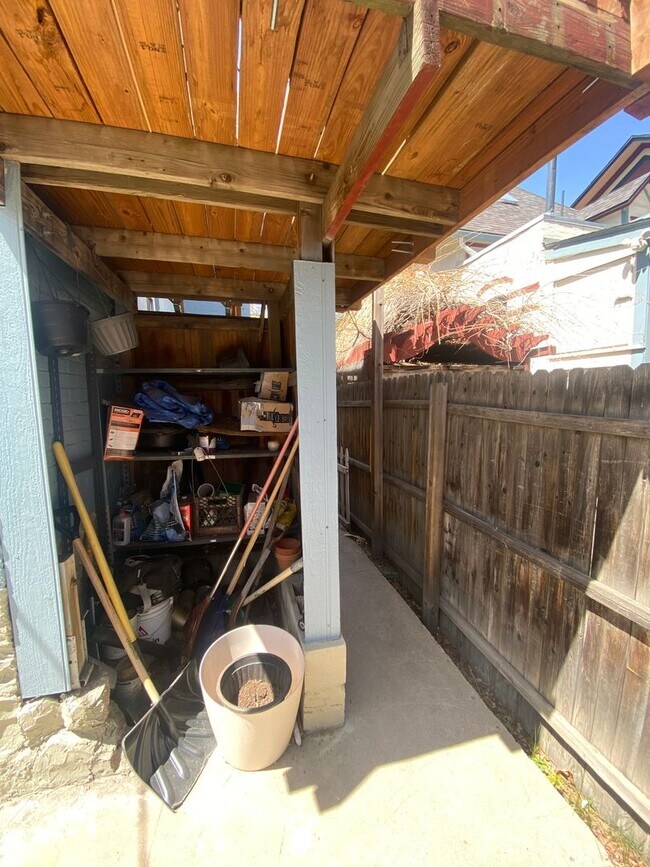 Building Photo - 1334 N Downing St