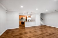 Building Photo - 14318 S Shore Ct