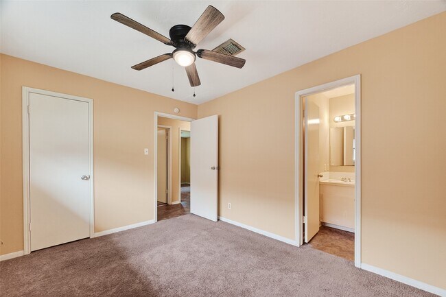 Building Photo - 4826 Redfish Reef Dr
