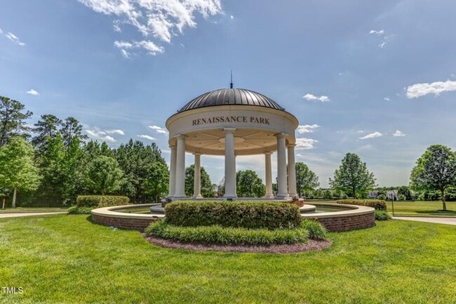 Building Photo - Beautiful 2-Story Townhome in Renaissance Park – Minutes from Downtown Raleigh!