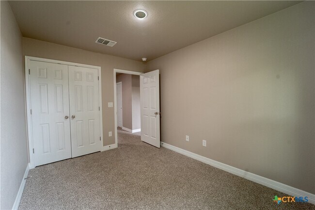 Building Photo - 501 N 18th St