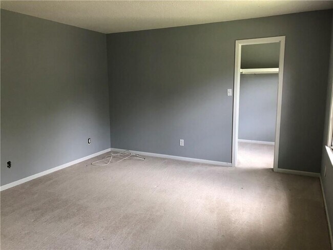 Building Photo - 1159 Aurora Ct