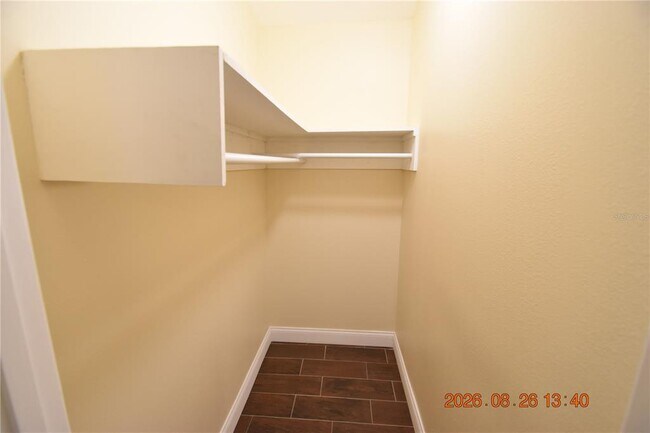 Building Photo - 12106 Waterview Dr