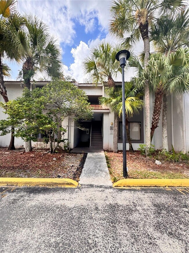 Building Photo - 8430 Coral Lake Way