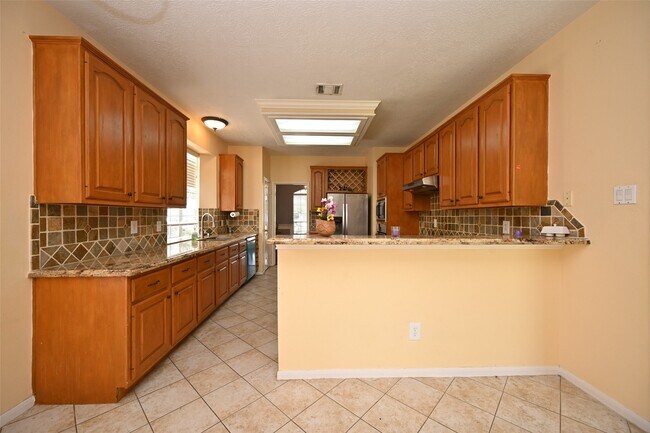 Building Photo - 6419 Sutter Park Ln