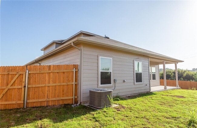 Building Photo - 13525 Brahmin Dr