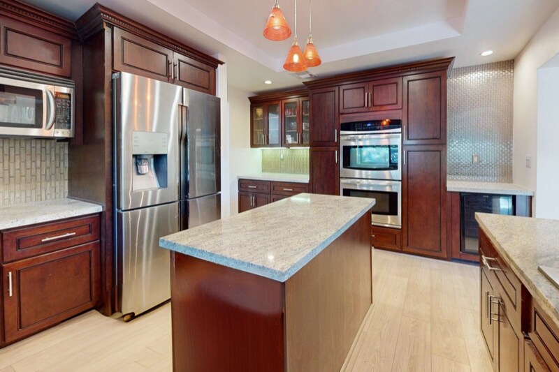 Building Photo - 5813 Serrania Ave