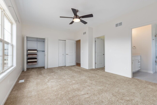 Building Photo - 1569 Colleen Ln