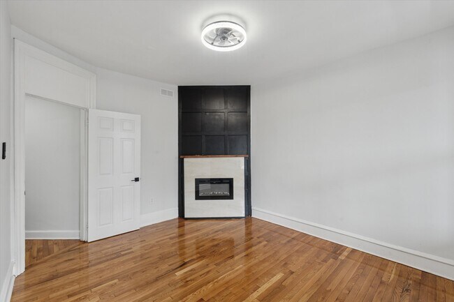 Building Photo - 1505 N 54th St