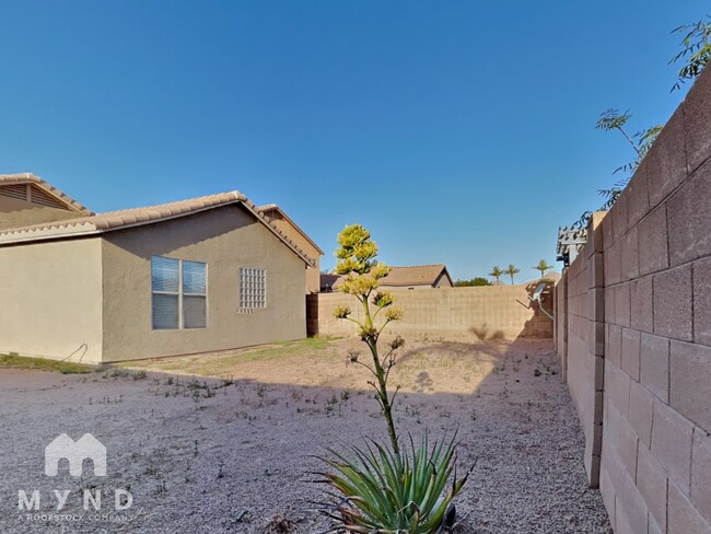 Building Photo - 2204 W San Tan Hills Dr