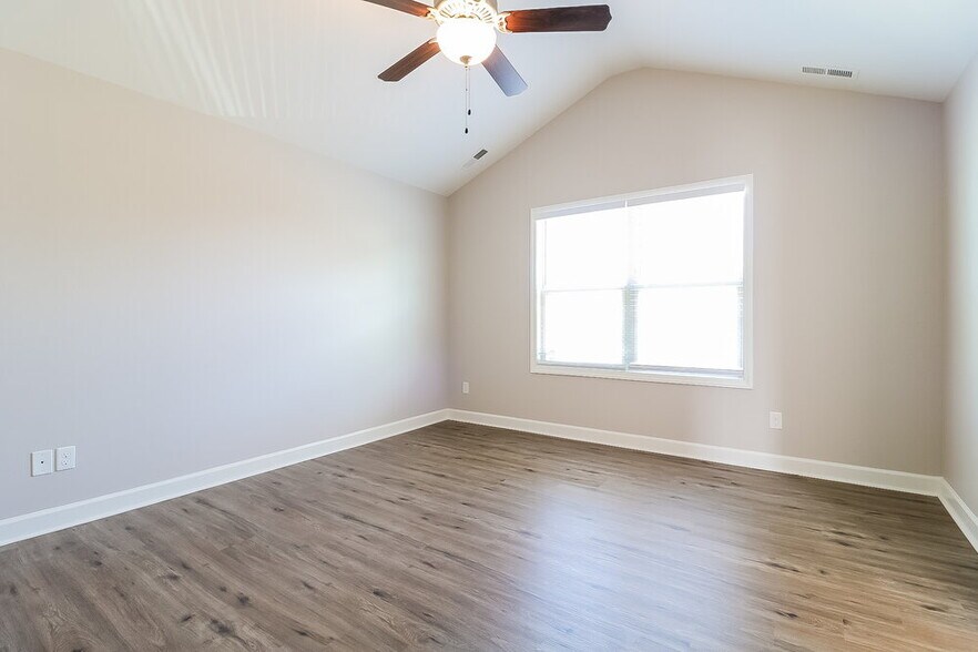 Building Photo - 508 McCarthy Dr