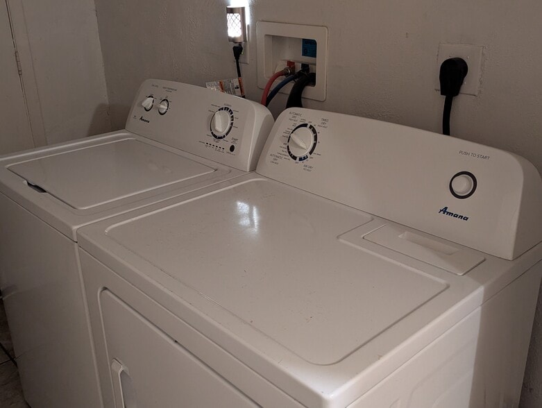 Building Photo - 141 Mulberry St